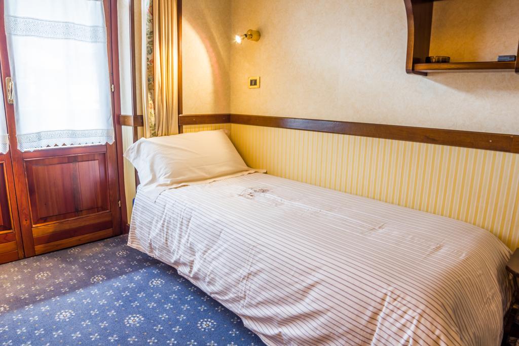 Quadruple Room,338674708:JPEG