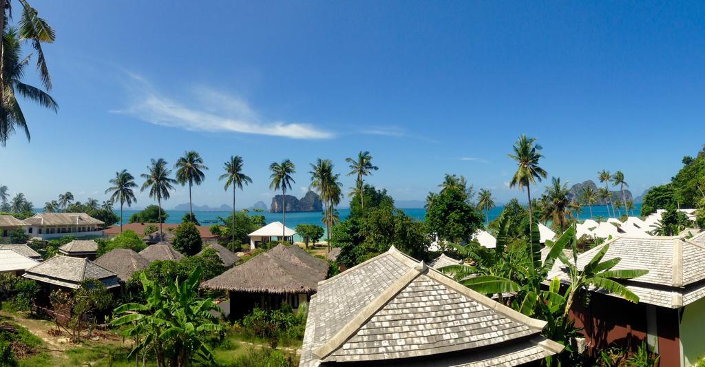 Bungalow with Sea View