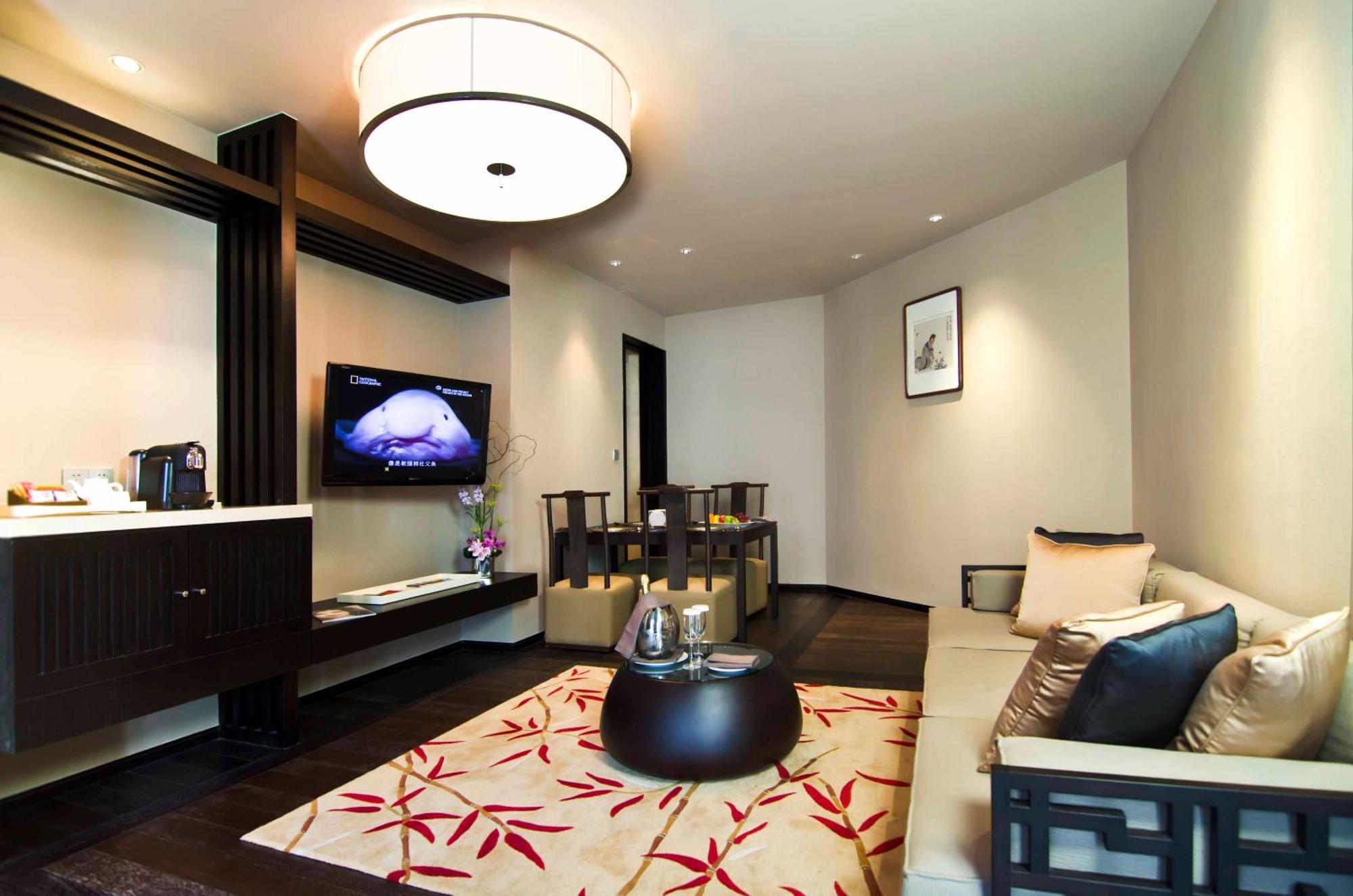 Standard Suite