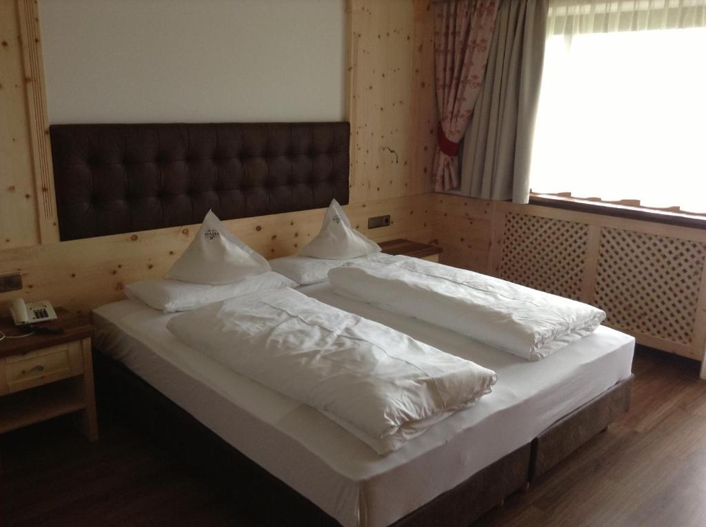 Triple Room,37398940:JPEG