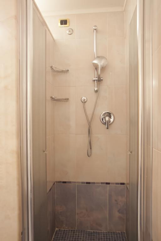 Double or Twin Room,378988702:JPEG