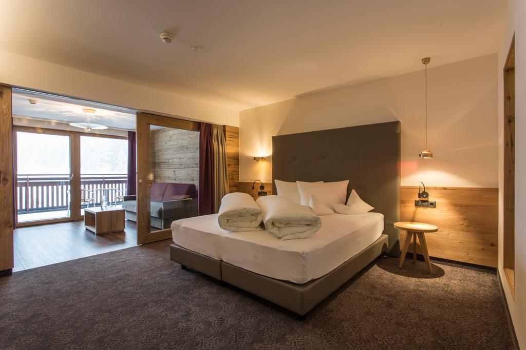 Suite mit Bergblick