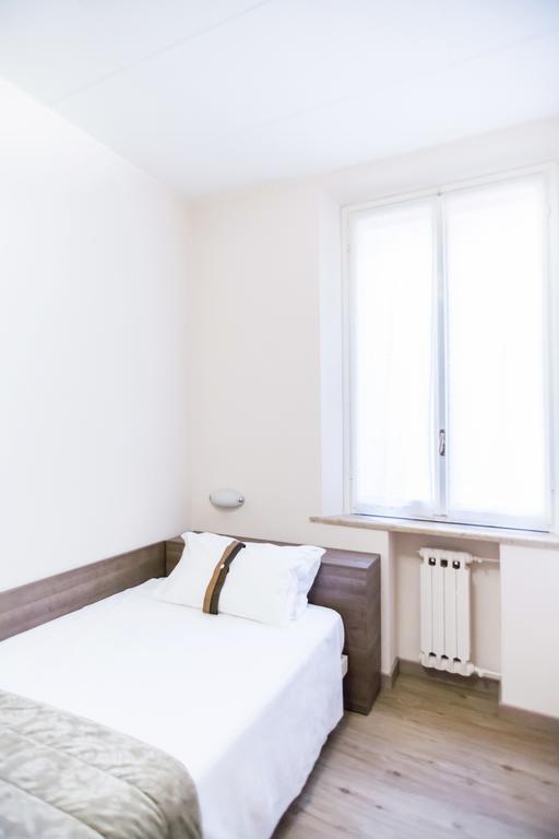 Single Room Non-Smoking,681688233:JPEG