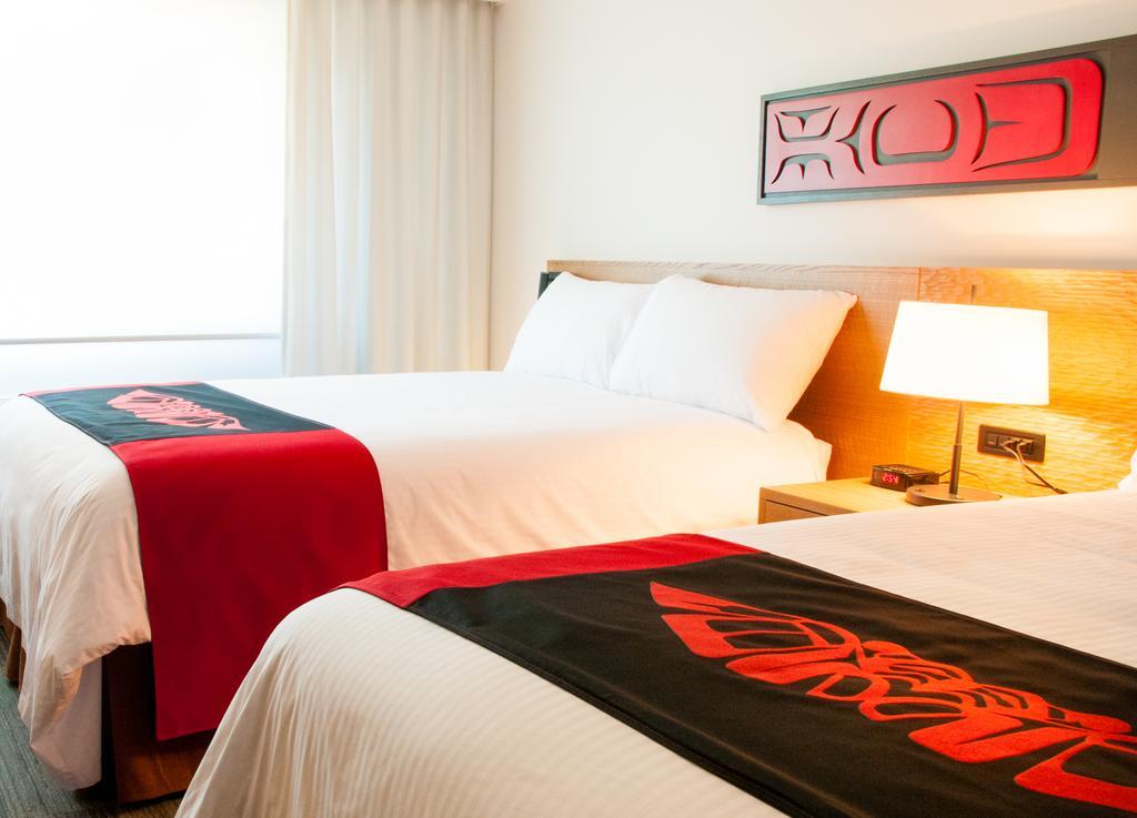 Deluxe Queen Room with Two Queen Beds