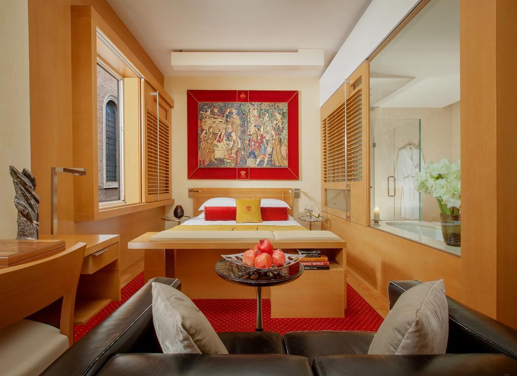 Richard Meier Executive Deluxe Zimmer