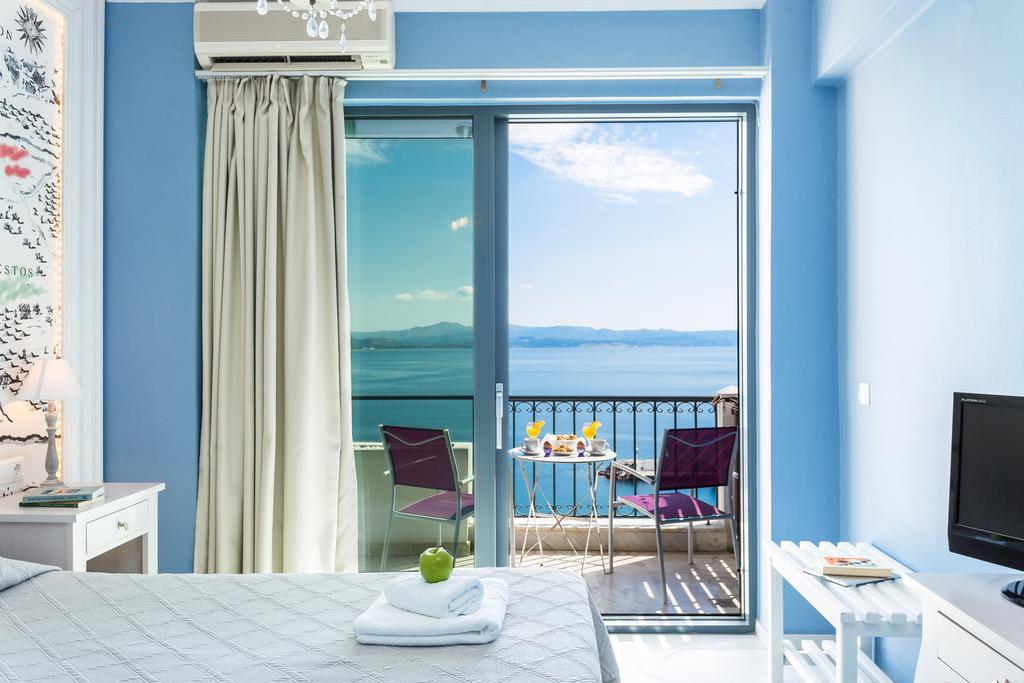 Double or Twin Room Sea View
