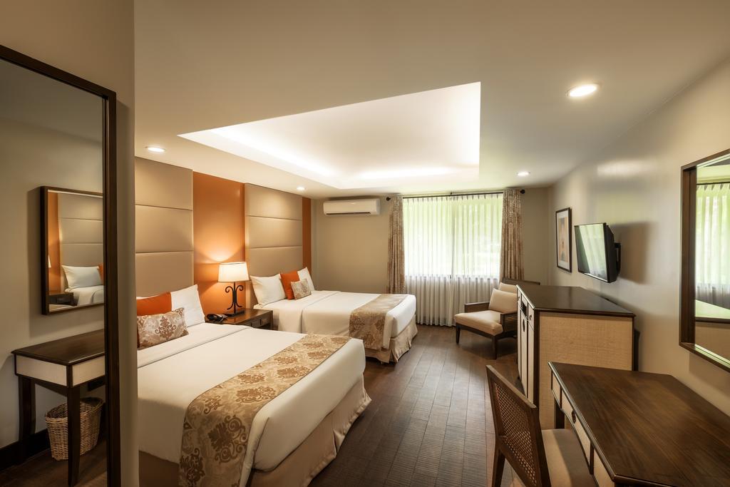 Premier Room