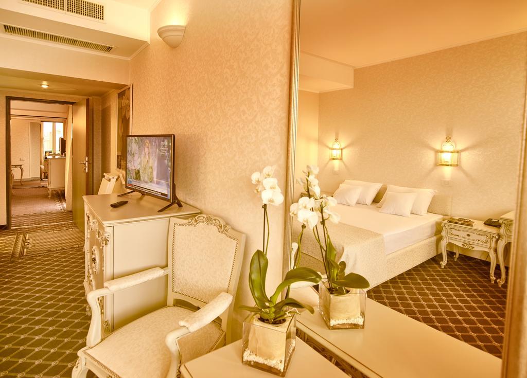 Standard Suite