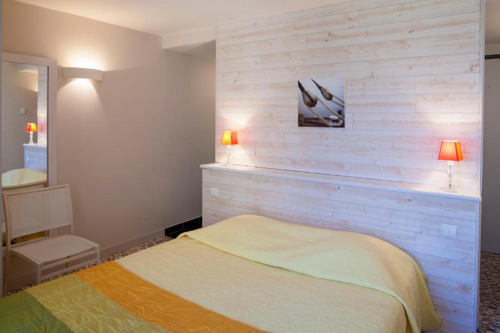 Chambre Double Accessible aux Personnes à Mobilité Réduite