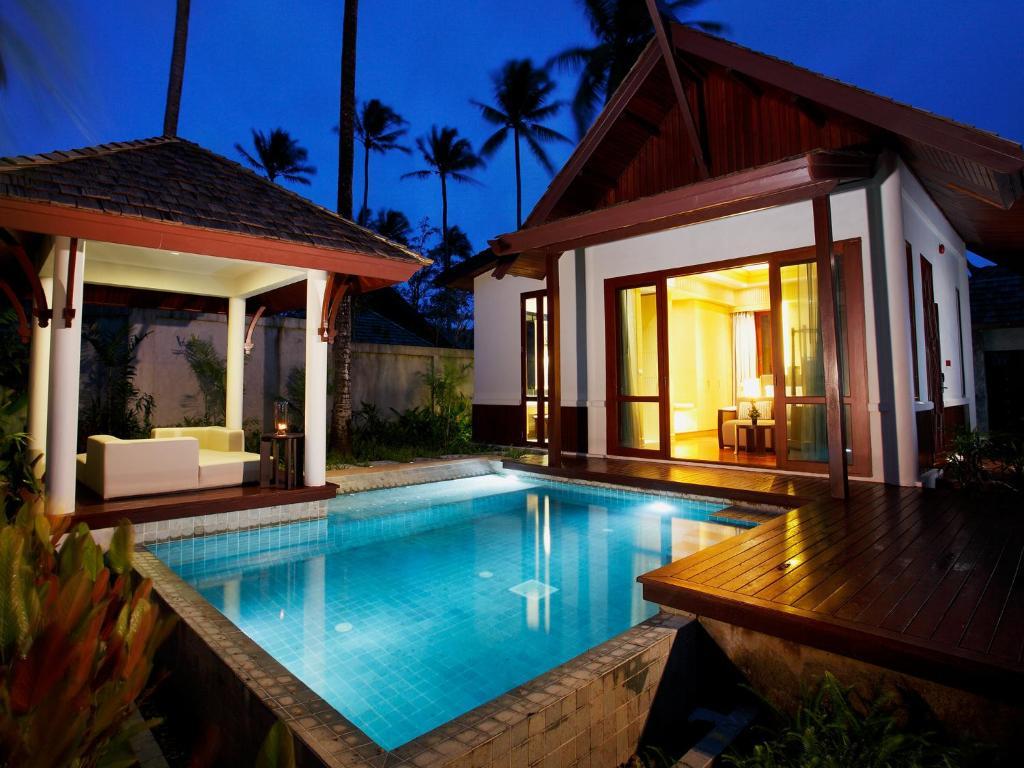 Villa with Private Pool - Garden View