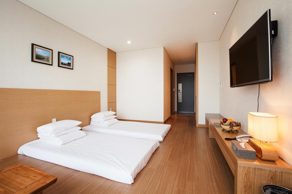 Korean-Style Twin Room