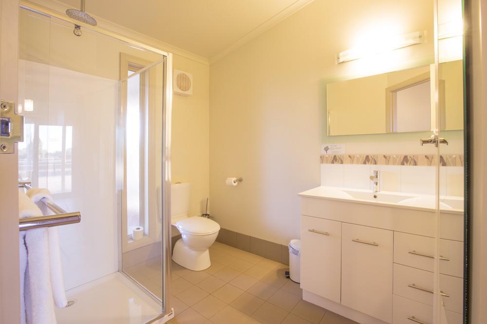Deluxe Twin Cabin