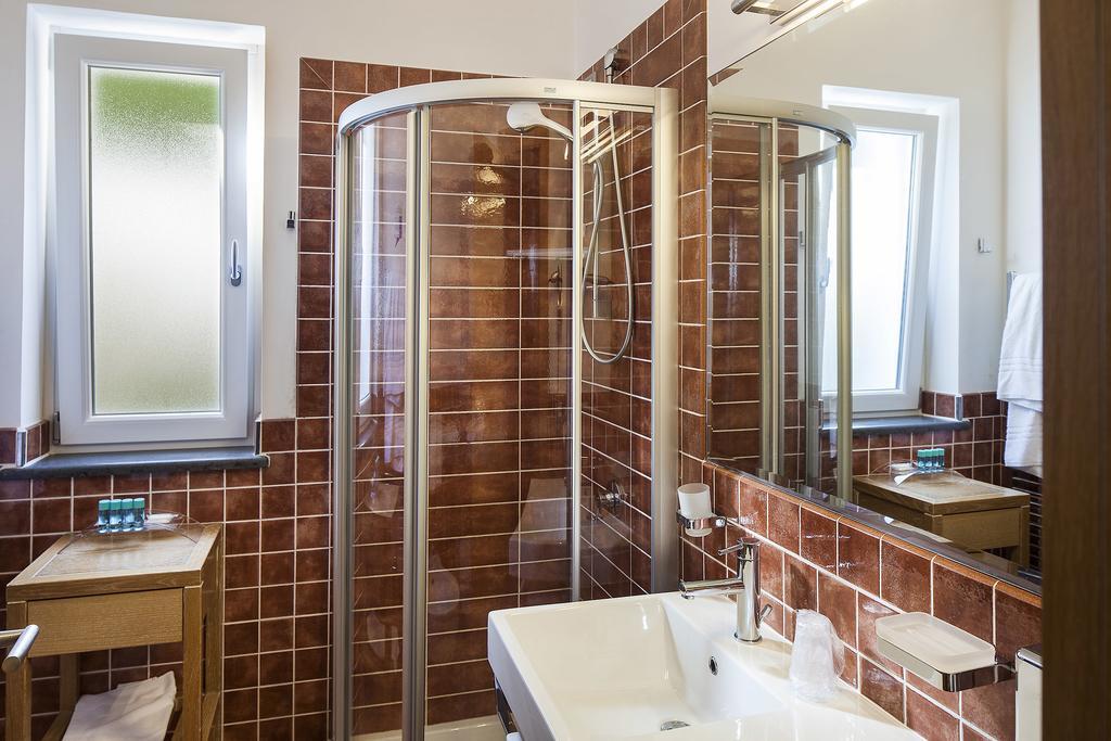 Classic Double Room,1274749237:JPEG