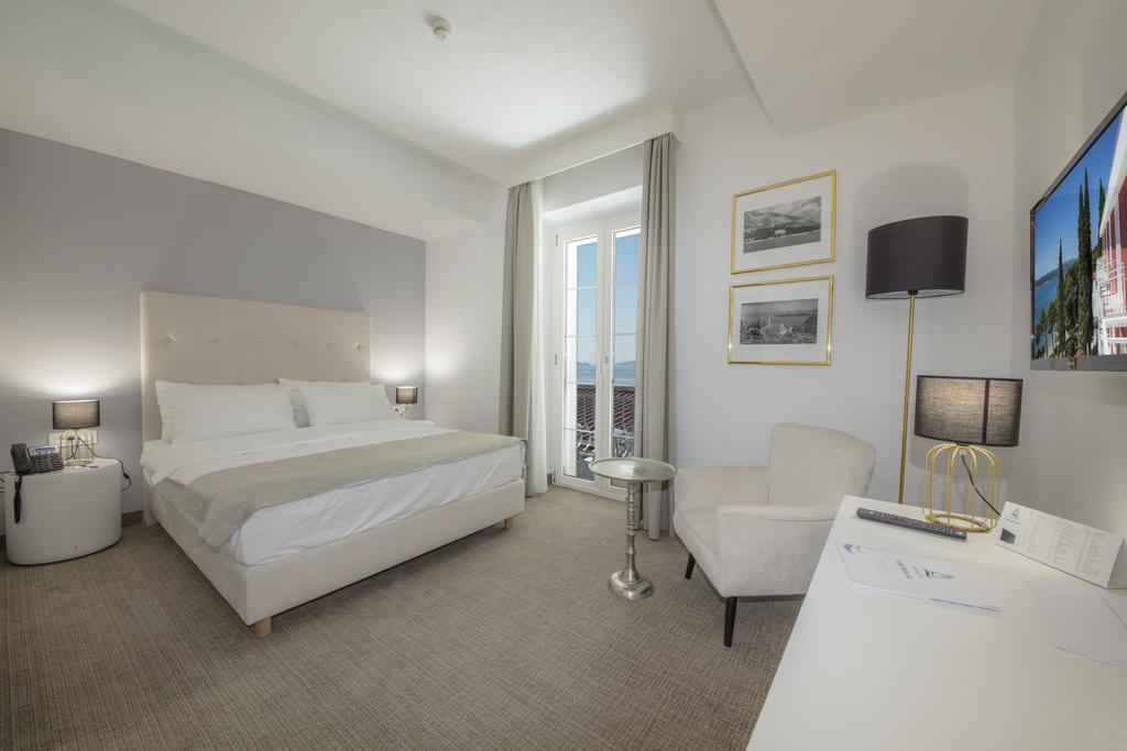Superior Doppelzimmer mit Balkon und Meerblick