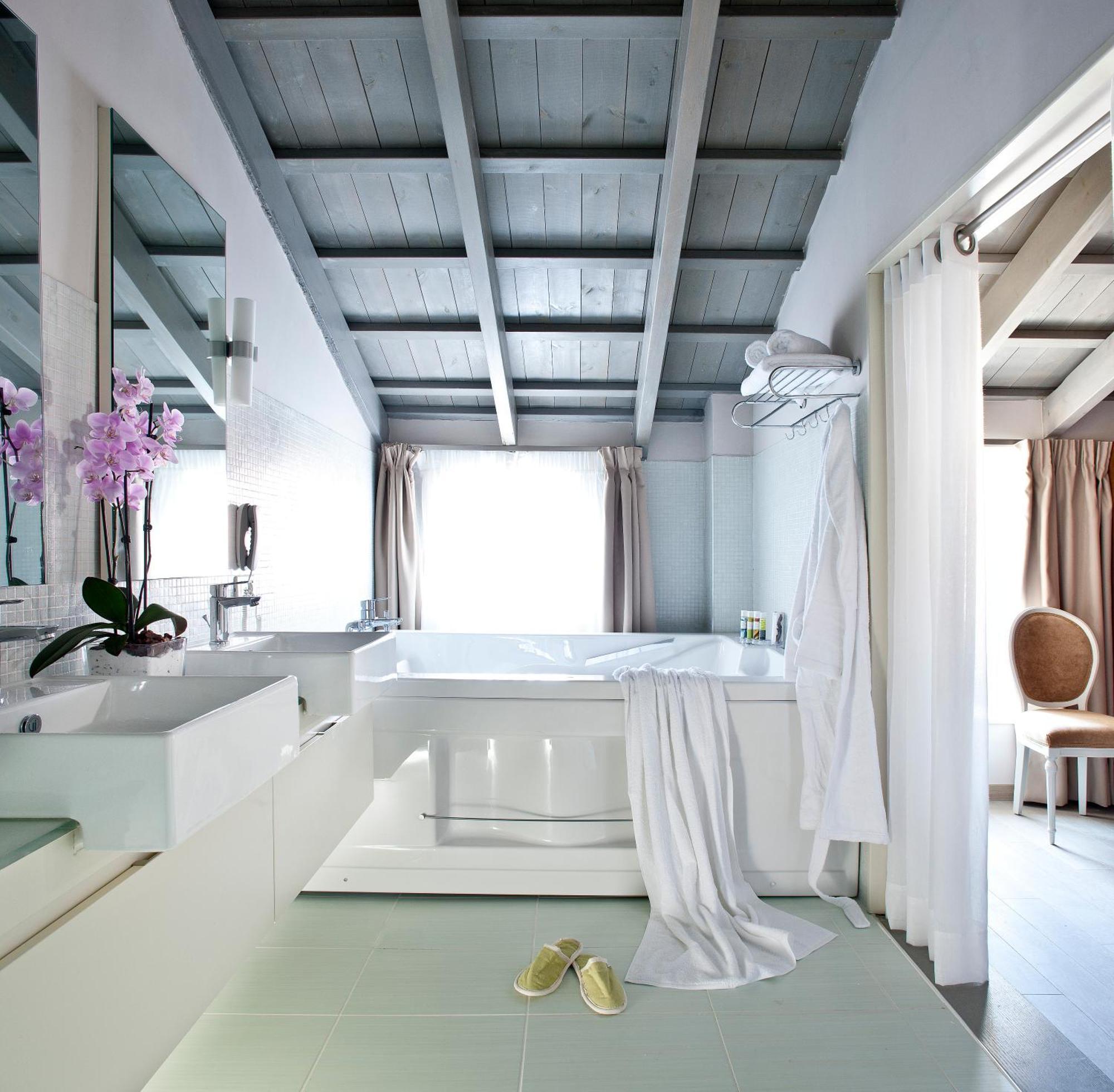 Luxury Suite Estate