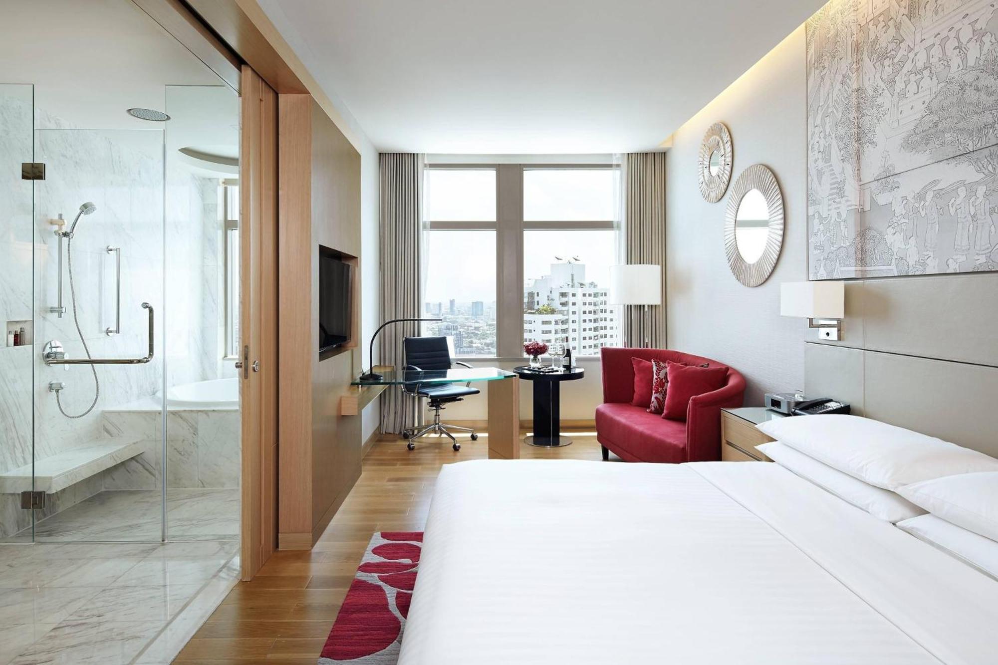 Zimmer mit Kingsize-Bett und Zugang zur Executive Lounge – obere Etage