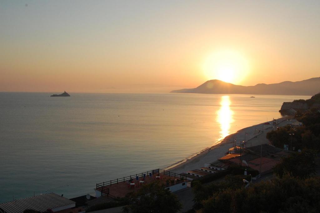 Triple Room Balcony Sea View