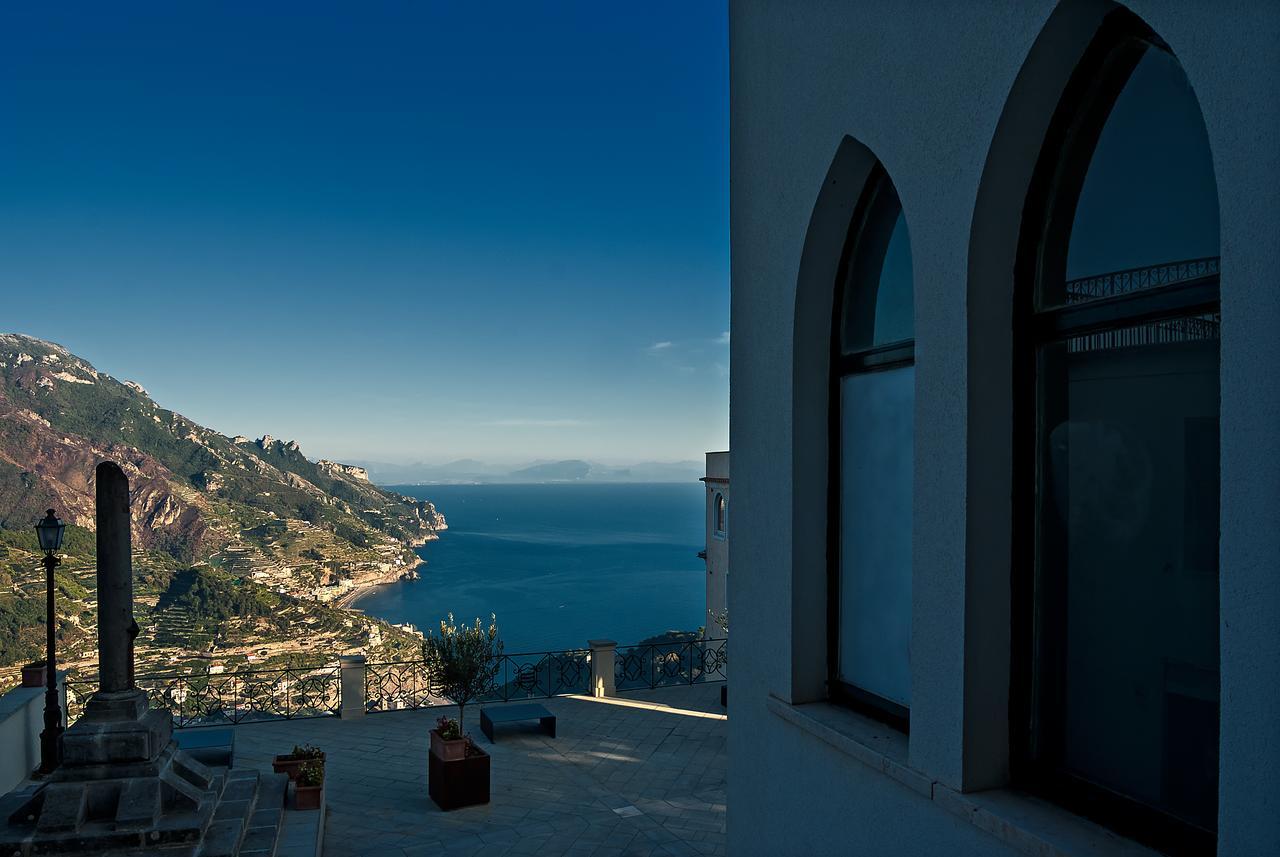 Double or Twin Room with Sea View