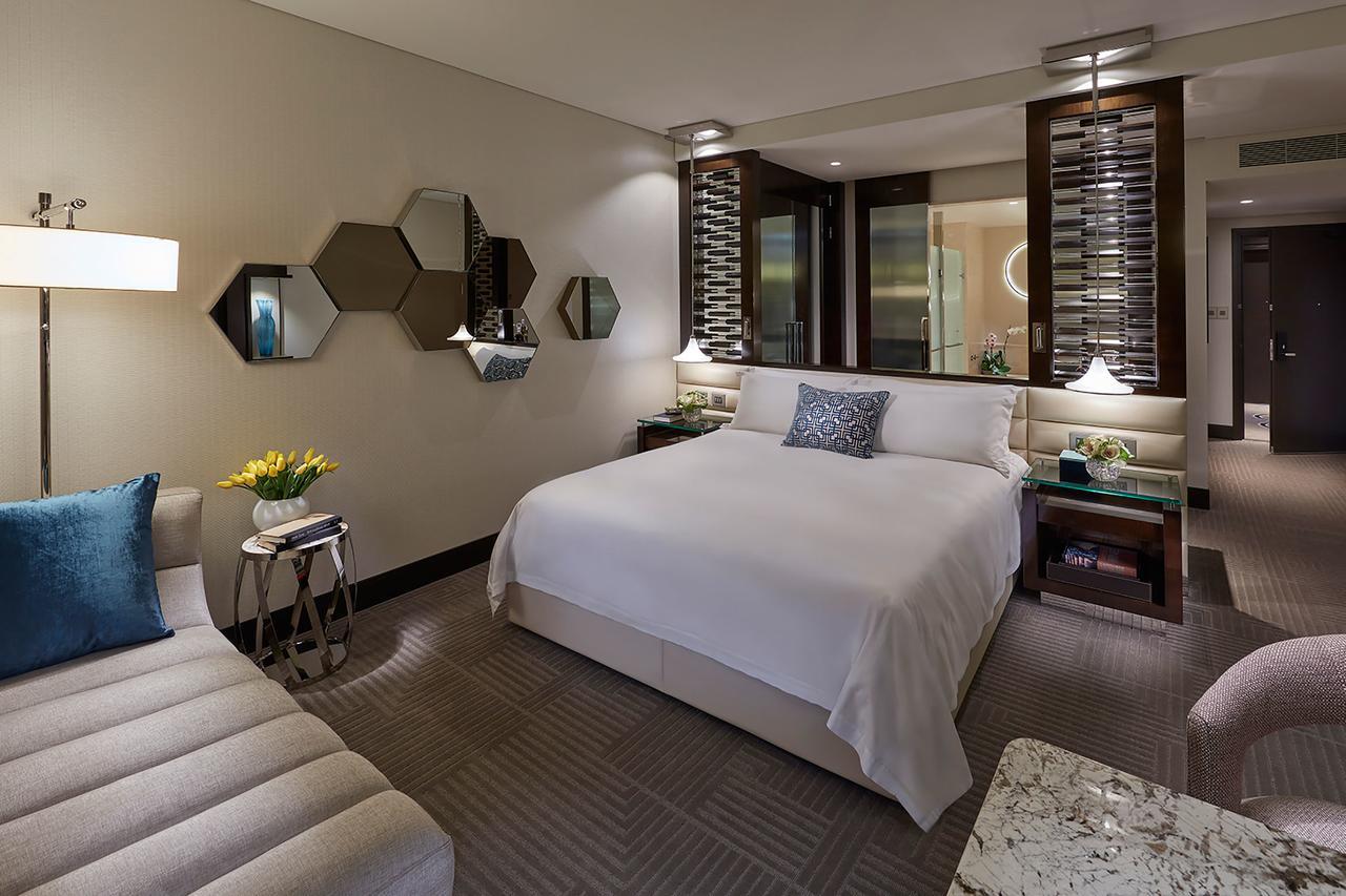 Premier King Room