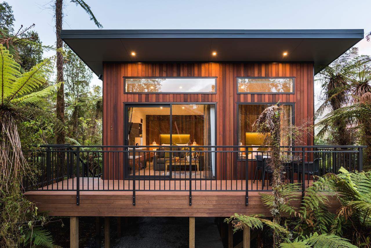 Deluxe Tree Lodge