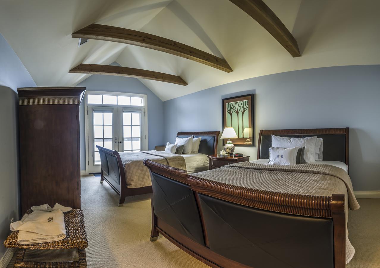 Waterside Queen Loft - Non-Smoking