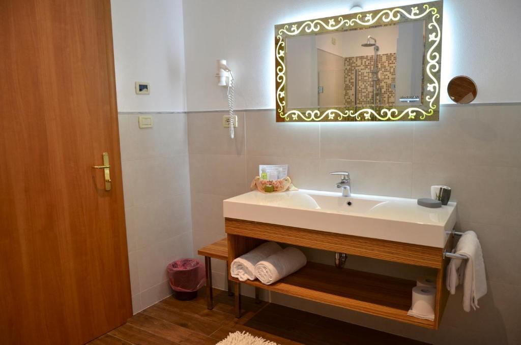 Standard Double or Twin Room Balcony,1371524222:JPEG
