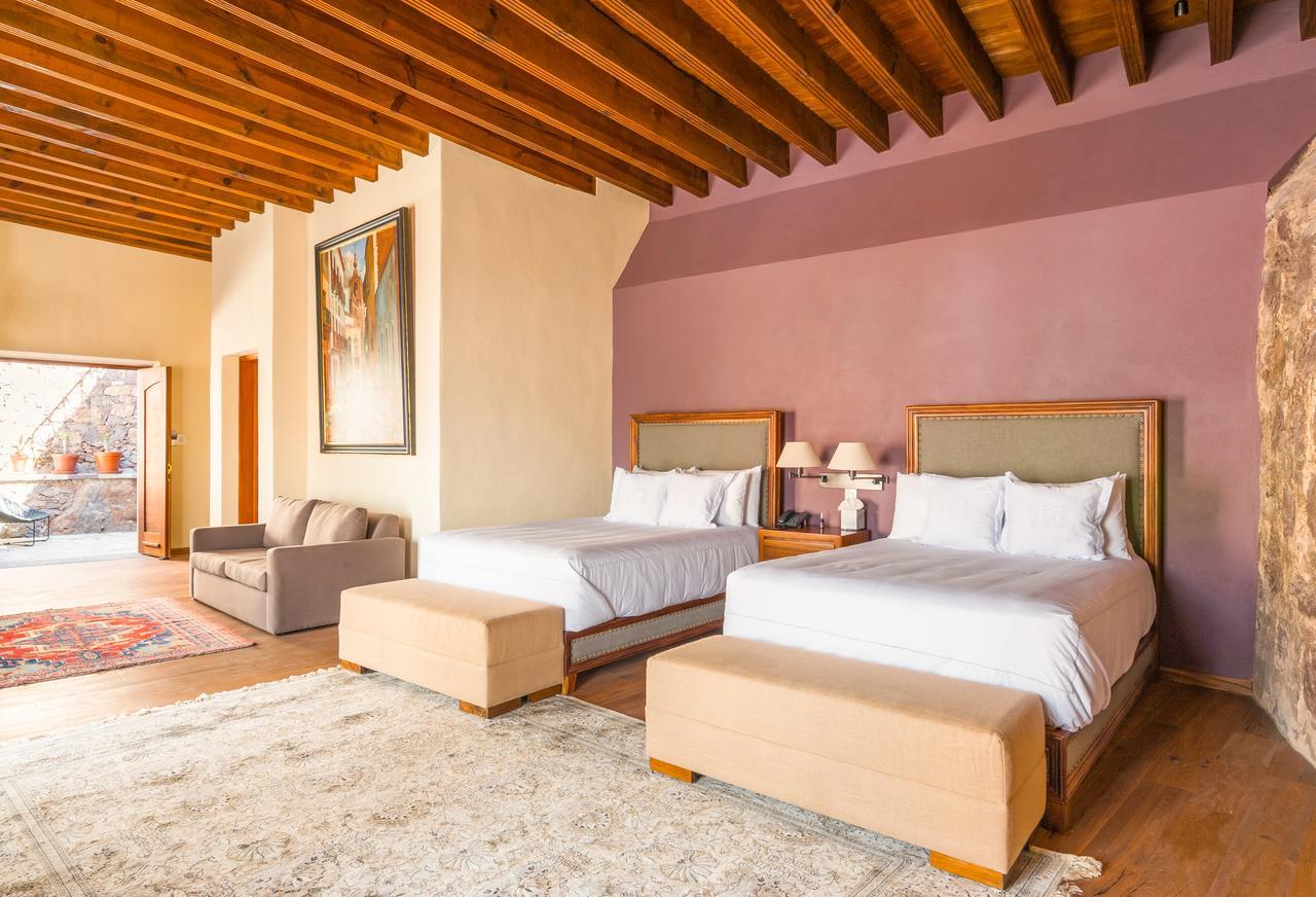 Master Suite Two Double Beds