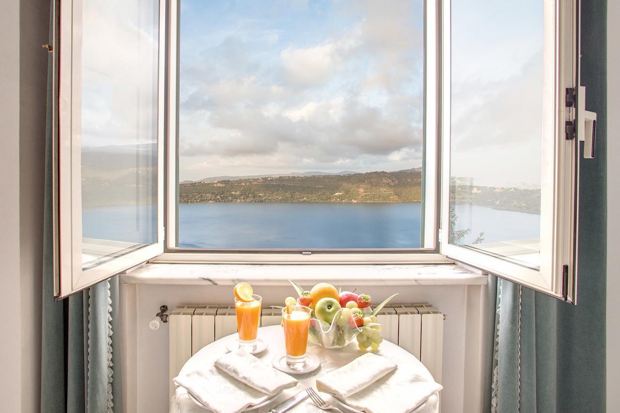 Double Room with Lake View