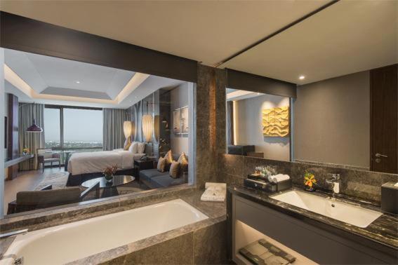 Prestige Suite (Inya Wing)