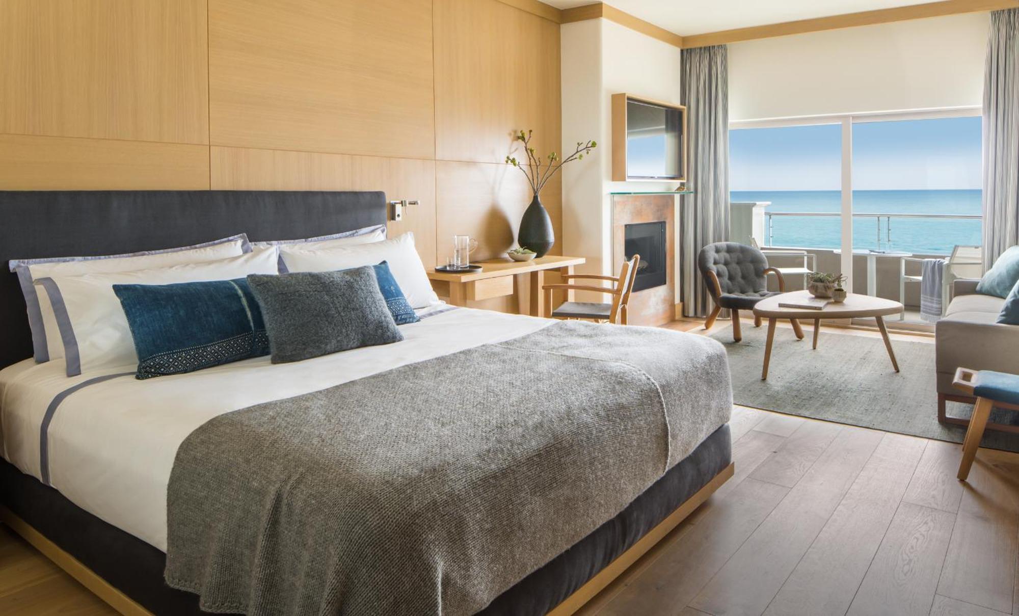 King Premier Oceanfront