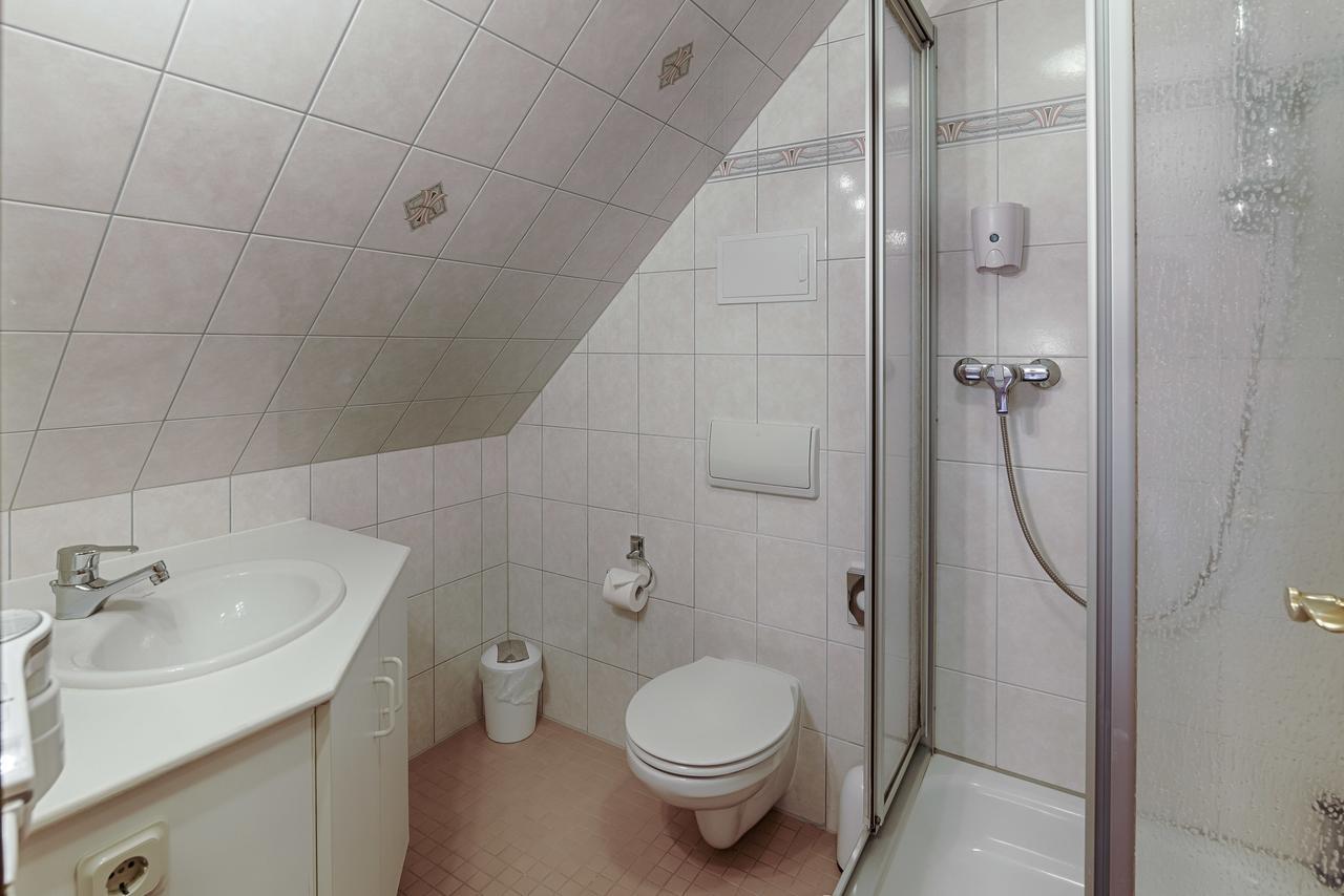 Doppelzimmer mit Seeblick