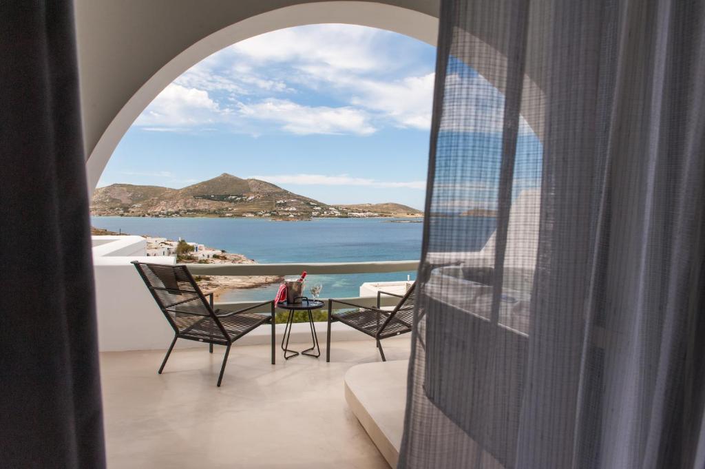Suite avec Jacuzzi Extérieur - Vue Panoramique sur Mer