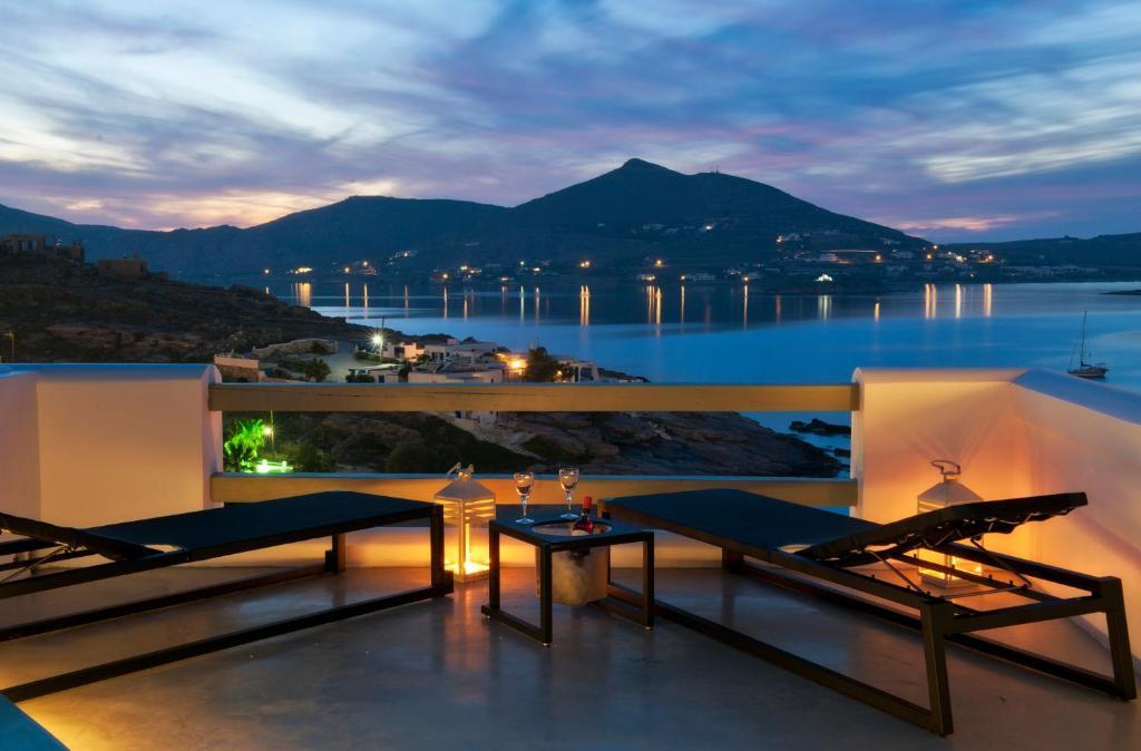 Appartement Supérieur avec Bain à Remous Extérieur - Vue Panoramique sur Mer
