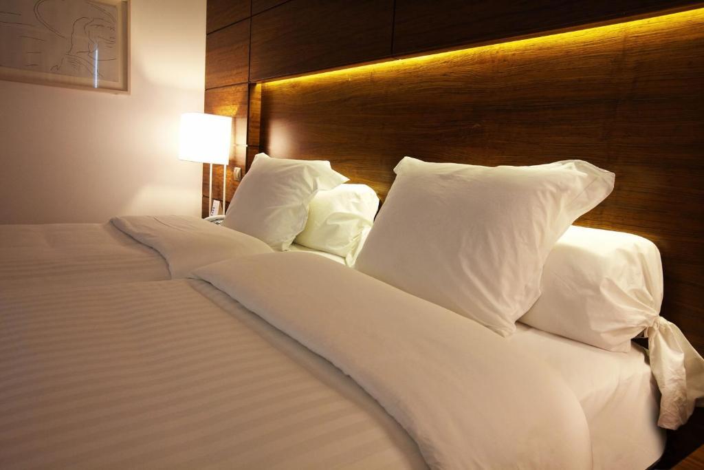 Superior Single Room,657265470:JPEG