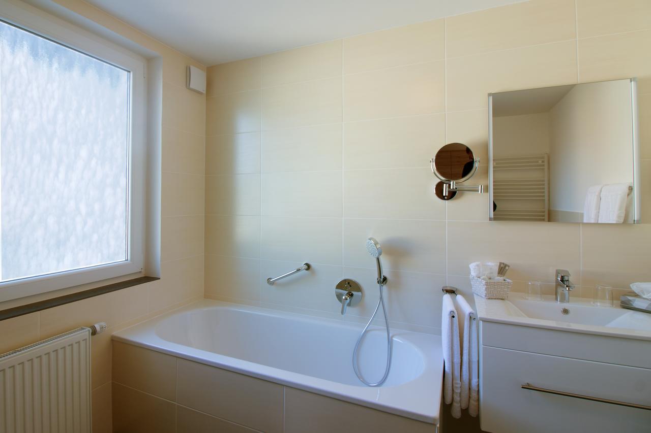 Deluxe Suite,613295570:JPEG