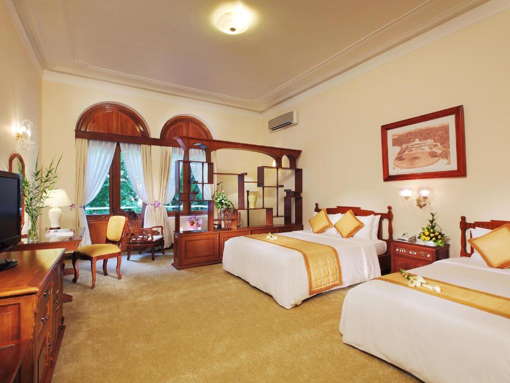 Opera View Room