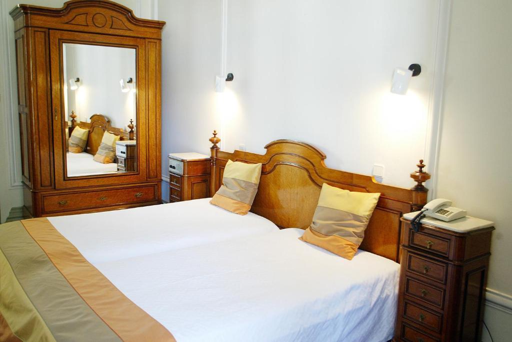 Superior Double or Twin Room,718352260:JPEG