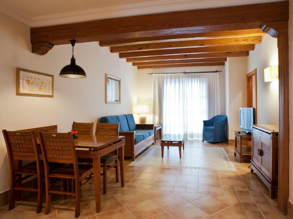 Familiekamer (2 Volwassenen + 2 Kinderen)