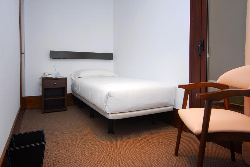 Single Room,1580667339:JPEG