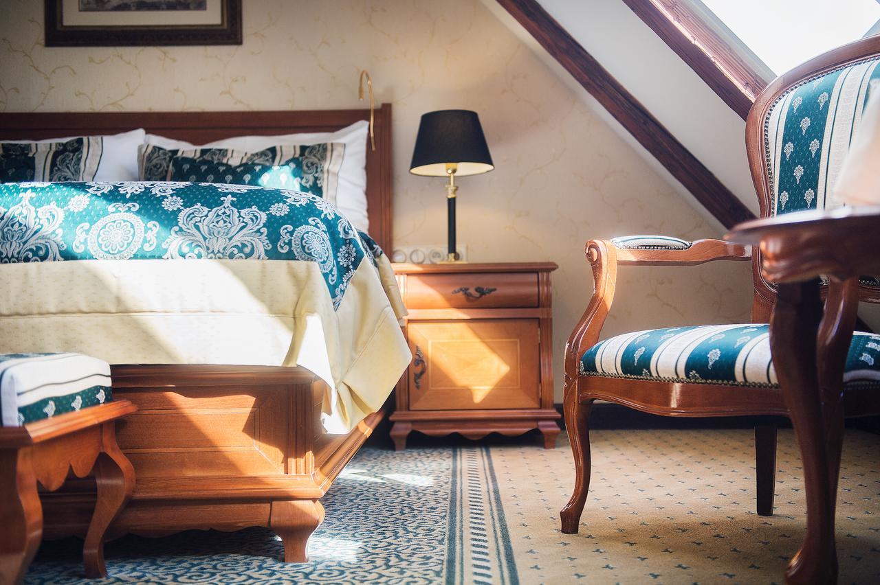 Romantic Suite