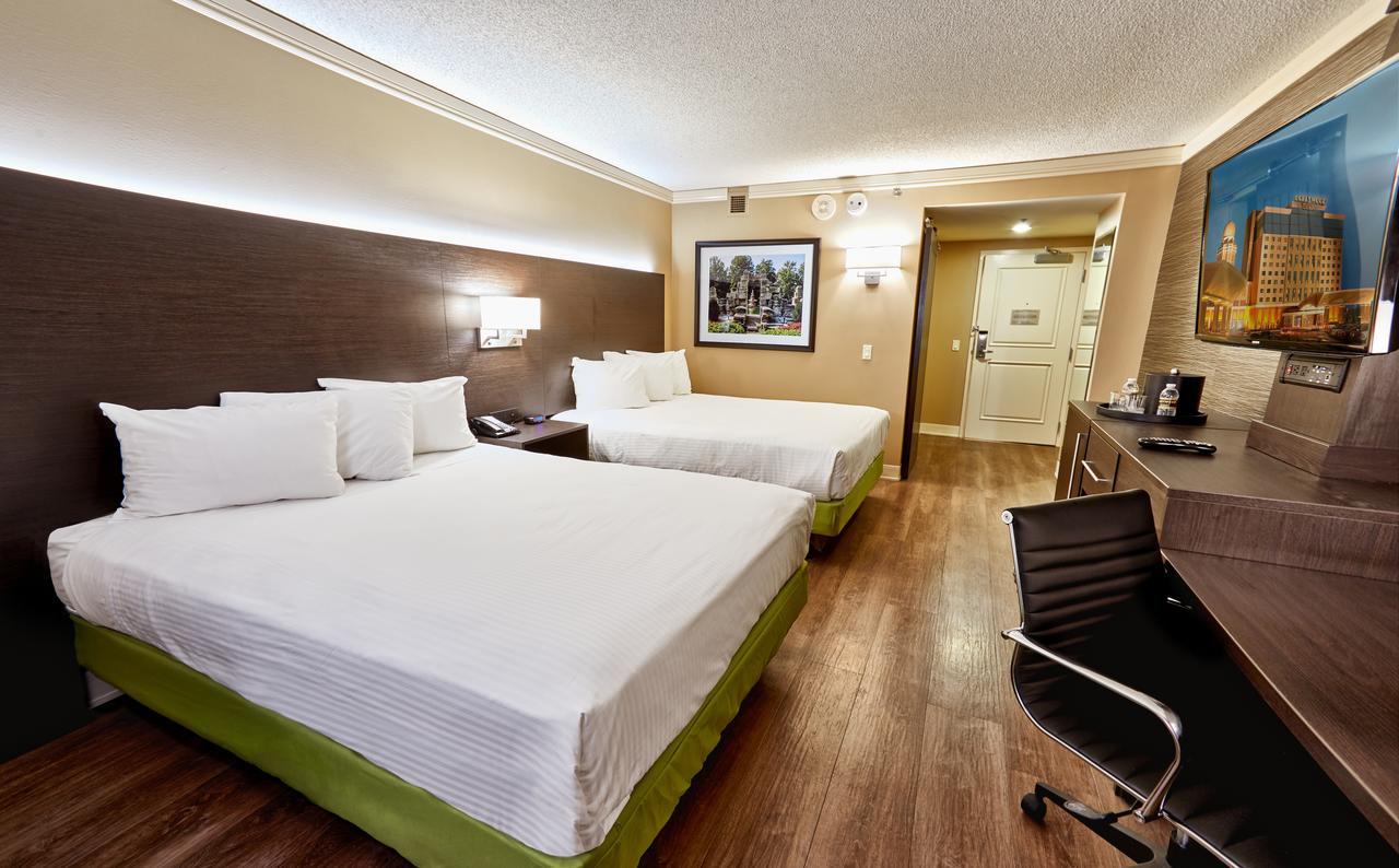Deluxe Queen Room Two Queen Beds Non-Smoking