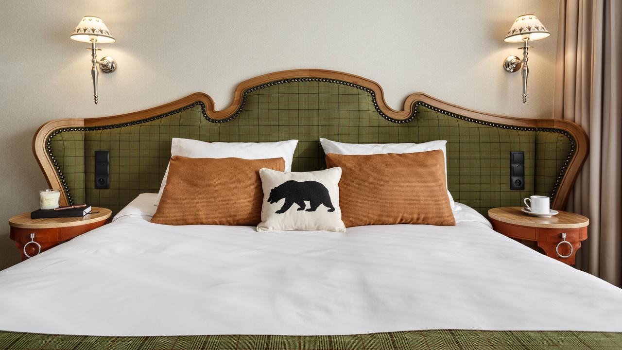 Deluxe Queen Room