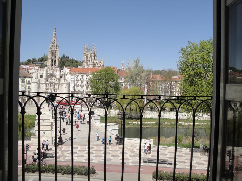 Single Room View,693655464:JPEG