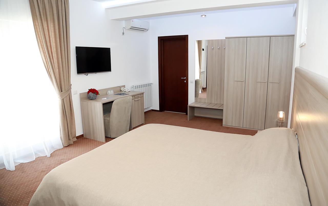 Deluxe Terrace Double Room