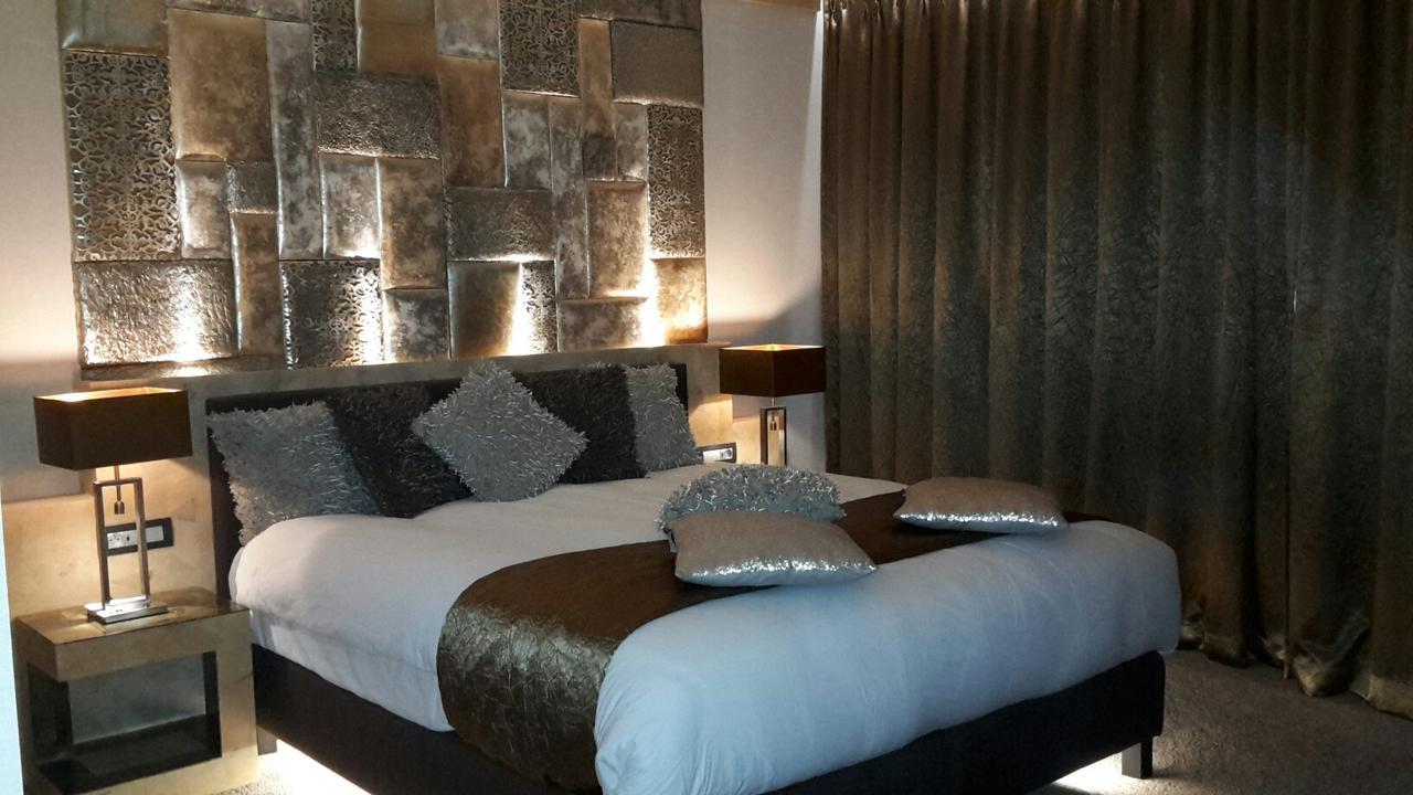 Deluxe King Room,646406076:JPEG