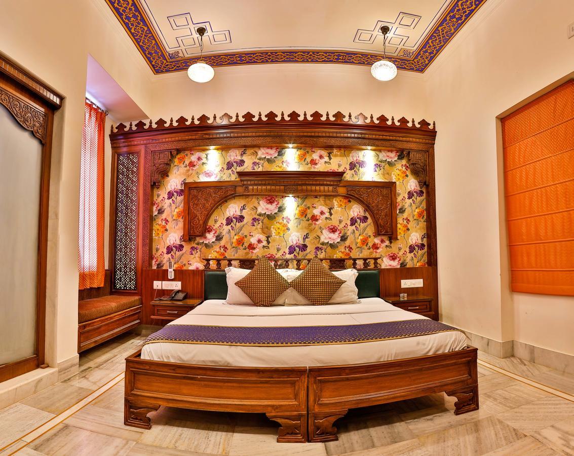 Deluxe Double Room: 10% discount on food & beverage at Native , Primitive & Peacock till 15th July, Evening tea experience at the property and pillow menu selections