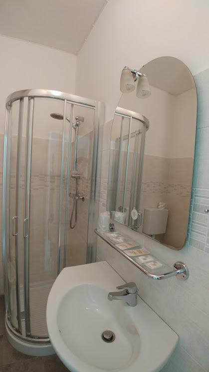 Double or Twin Room,1742979710:JPEG