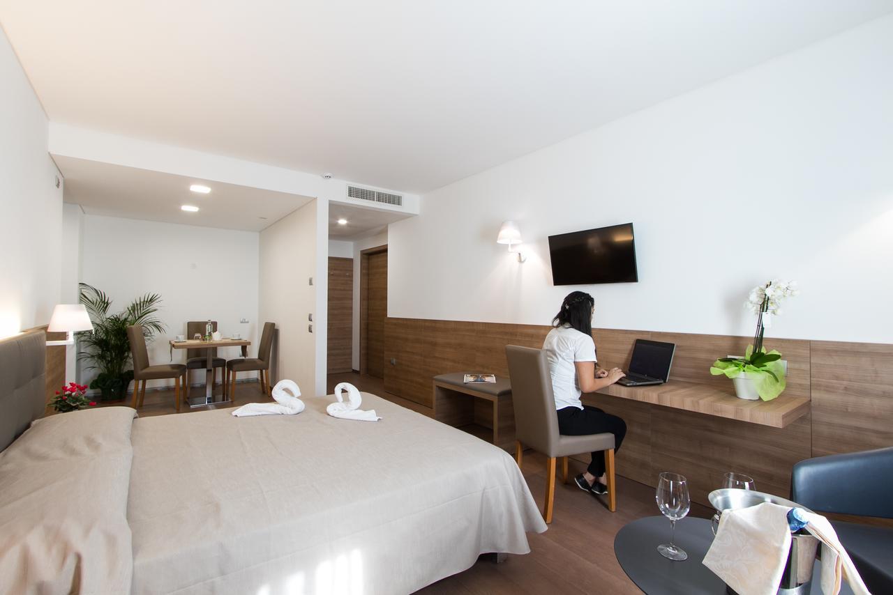 Suite Queen con 1 Camera da Letto e Accesso Disabili