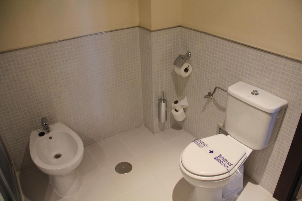 Single Room,128427366:JPEG