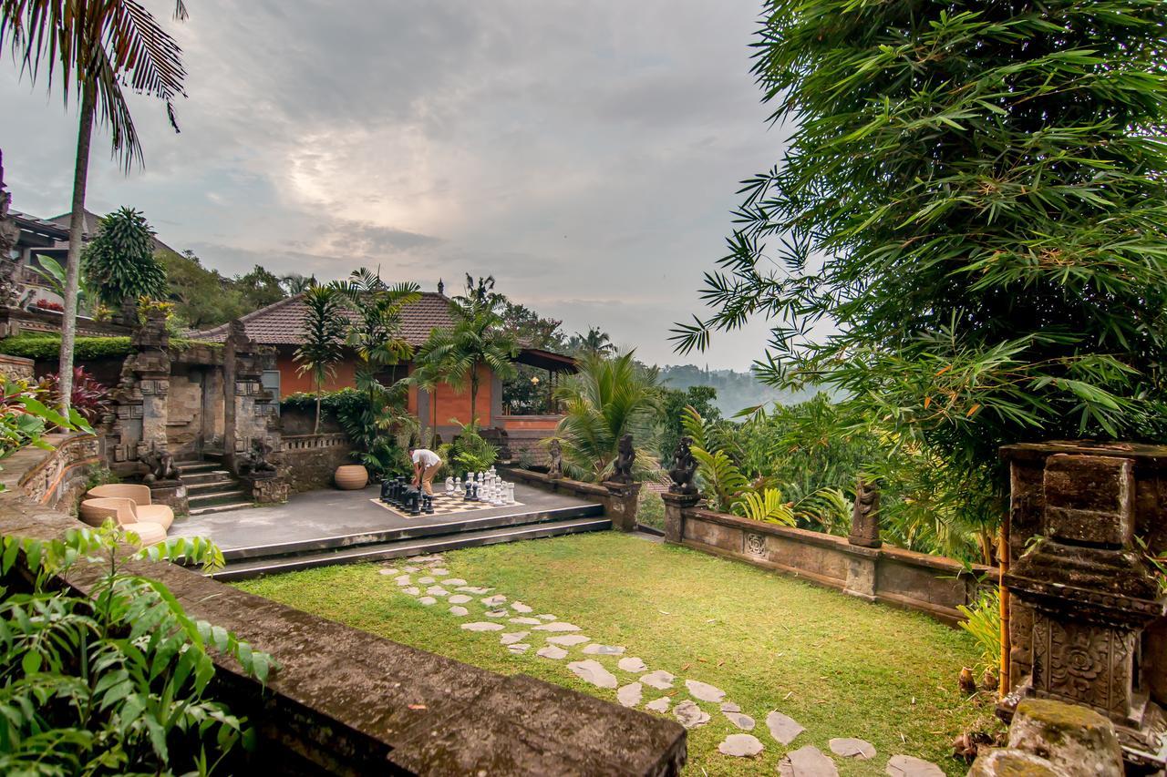 Suite with Garden View